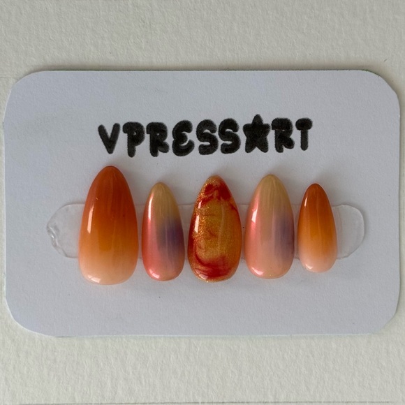 Candy corn 🎃 - Picture 2 of 6